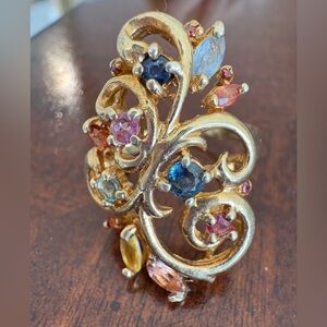 Elegant Vintage Gold Multi-Stone Ring